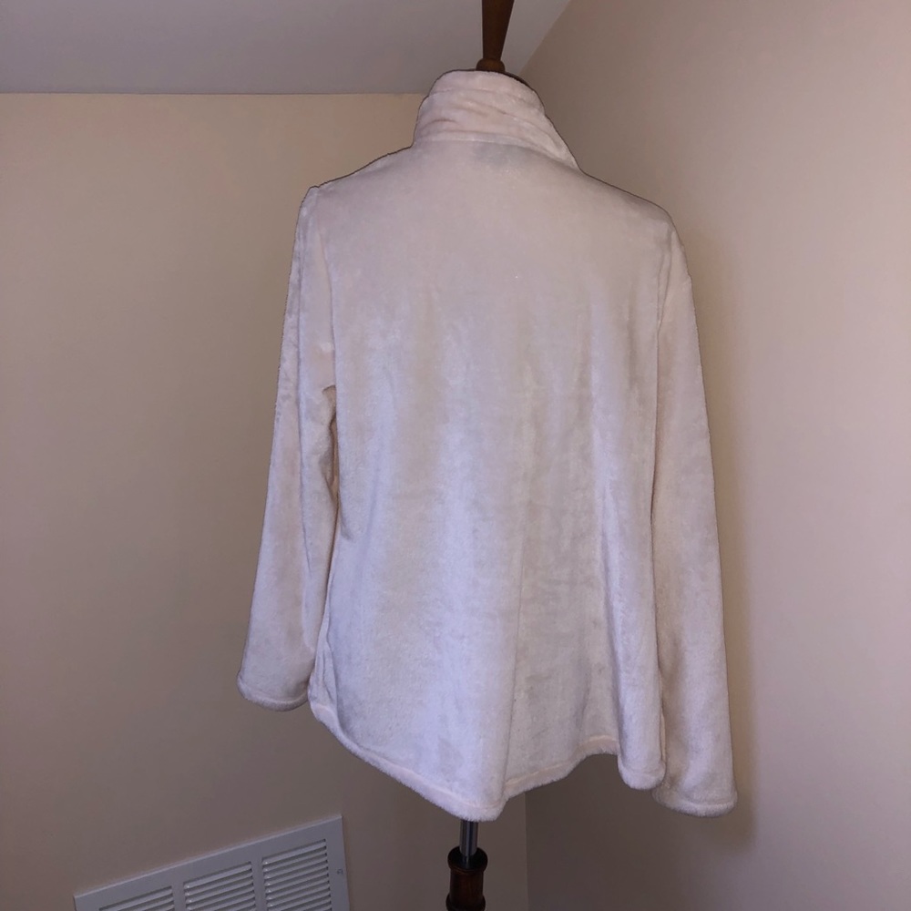 Cream Fuzzy Heatkeep Jacket - Picture 5 of 6